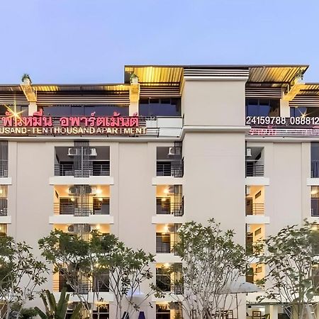 Thousand-Ten Thousand Hotel Bangkok Ngoại thất bức ảnh